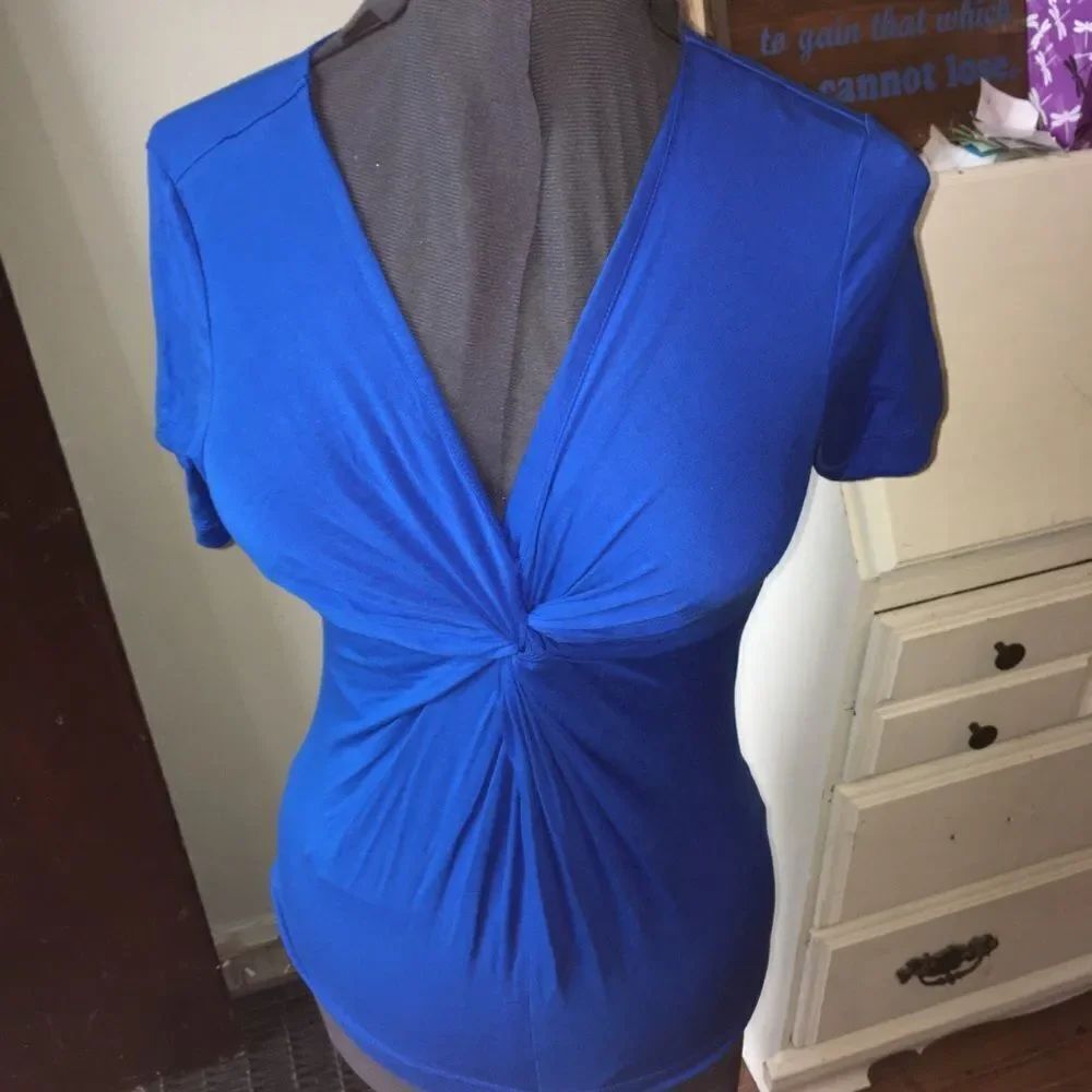 Escada twist front luxury knit vibrant blue blouse
